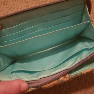 Vera Bradley Bags - Vera Bradley Wallet Vera Bradley Bags - Vera Bradley Wallet